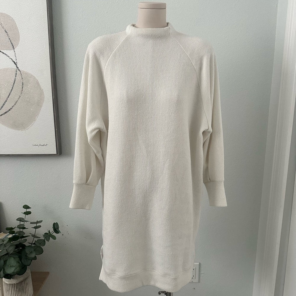 Gianni Bini ~ Sweater Dress